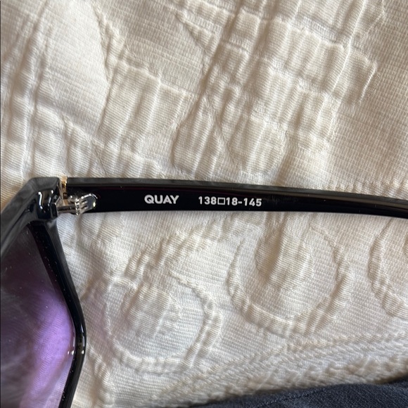 Quay Australia Black Sunglasses - Picture 3 of 5